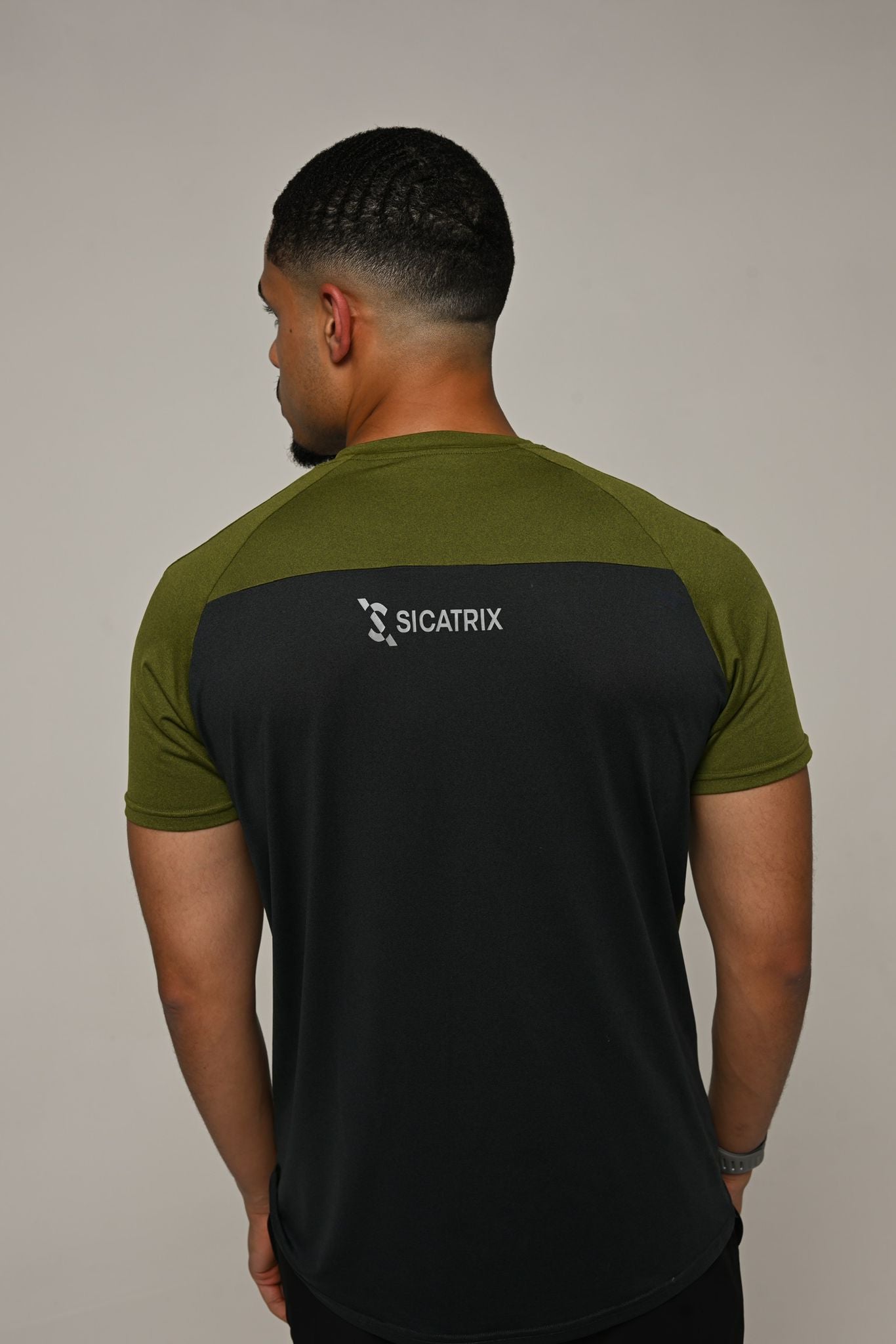 MENS ELITE RANGE T-SHIRT