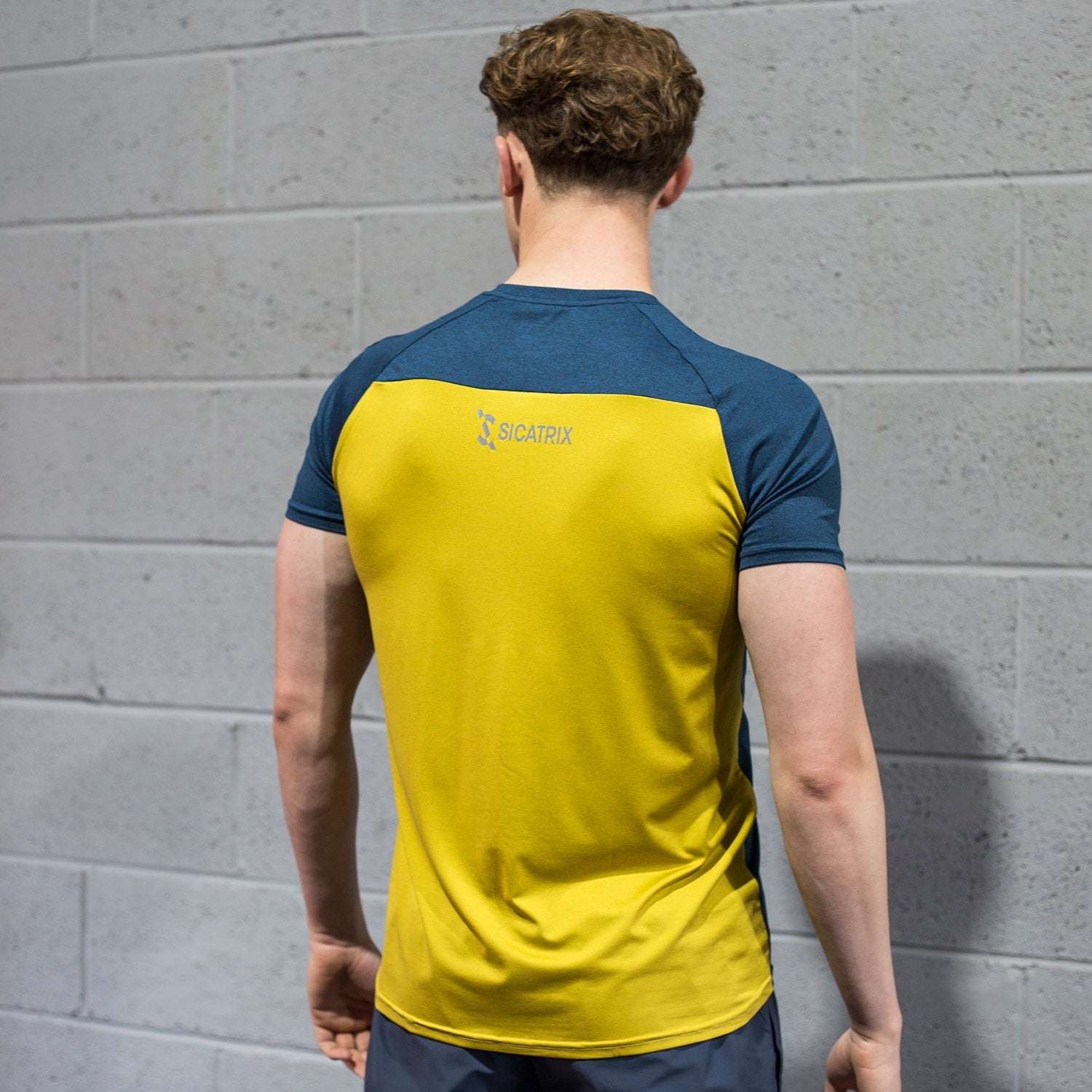 MENS ELITE RANGE T-SHIRT